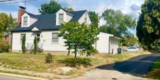 Very Unique 5 Bedroom Home on Large Lot Gallery 4