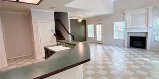 2108 Lakeforest Drive Gallery 15