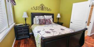 Parker Townhome: Luxurious Furnished Townhome, Attached 2 Car Garage, $300 Utility Fee Parker Townhome: Luxurious Furnished Townhome, Attached 2 Car Garage, $300 Utility Fee Gallery 6