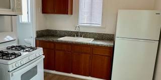 2 Bedroom House Available Now! Gallery 1