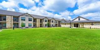 Retreat at Krum Age 55+ Active Adult Apartment Homes Gallery 10