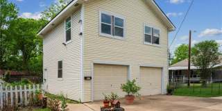 400 Robertson Street Gallery 1