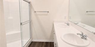 16570 Wyndham Gallery 17