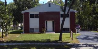 562 Stoddard Ave Gallery 1