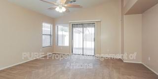 1517 W Lynne Ln Gallery 9