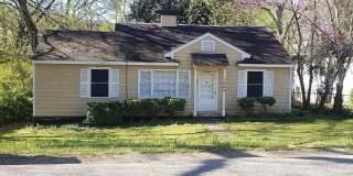 Charming 3 Bed, 2 Bath Home Near It All! Gallery 1