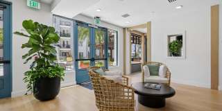 NOVEL Parkway Gallery 10