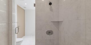 16051 Collins Ave Gallery 24