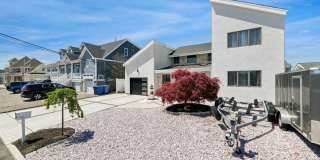 385 Aldo Drive Gallery 4