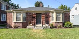 2 bedroom, 1 bath apartment near Overton Park Gallery 1