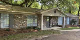 1107 Caroline Avenue Gallery 1