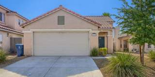Beautifully Updated 3 Bedroom Home with Designer Kitchen & Cozy Fireplace Beautifully Updated 3 Bedroom Home with Designer Kitchen & Cozy Fireplace Gallery 1