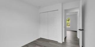 382 McArthur Boulevard Gallery 16