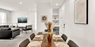 2100 Miami Rd Gallery 23