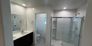 4 Bed, 3 Bath House + Den + Loft in Gladden Farms * MOVE-IN SPECIAL* (Moore Rd/Tangerine Farms) Gallery 12