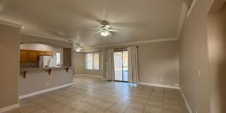 Unfurnished - Long term - Salt water Pool Gallery 4