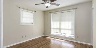 101 S Wakefield Drive Gallery 19