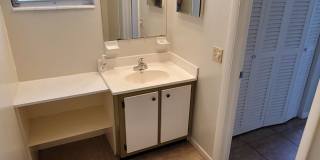 Cozy Beachside Condo in Cape Canaveral Including pool, basic cable, and water. Gallery 20