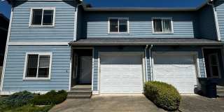 3 Bed 2.5 Bath Lynden Townhome Gallery 1