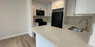 The Brentwood Collection Gallery 17