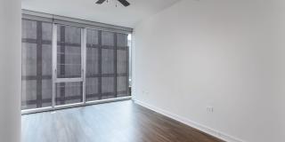 155 W Kinzie St Gallery 6