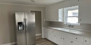 962 Lakeview Drive Gallery 2