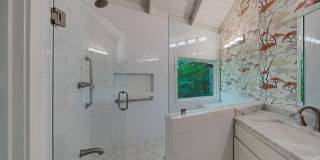 130 Huntcliff Point NE Gallery 27
