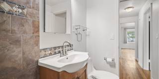 Comfortable Living in a Convenient Location – Charming 3BR 1BA Home at 2403 W Everett Gallery 18