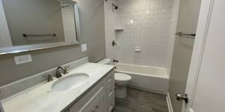 1428 Wilmette Avenue Gallery 17