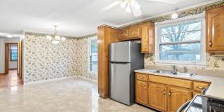 3 Bedroom 1 1/2 Bath Home For Rent Near Madison Street! Gallery 15