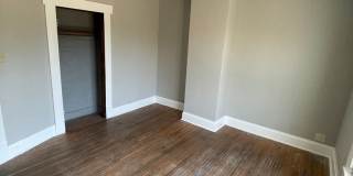 4 bedroom 2 full bath House Gallery 24