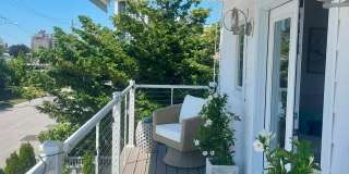 2174 Bay Boulevard Gallery 21