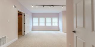 214 Chandler Walk Gallery 32