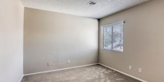 4 Bedroom Home in Henderson! Close to Shopping & Restaurants! Gallery 26
