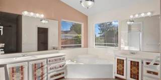 Bloomington Beauty-Landscaping INCLUDED!  6 month lease only Gallery 20
