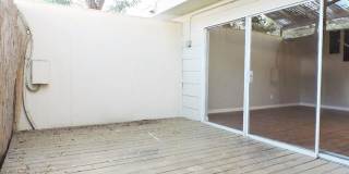 Beautiful Updated Two Story Townhouse In GREAT LOCATION Gallery 32