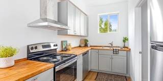 Adorable New Build Two Bedroom 1.5 Bathroom Gallery 6