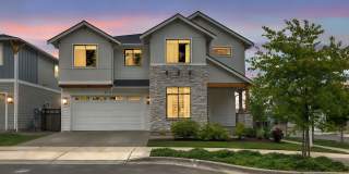 Stunning Modern Build Ten Trails! Gallery 1