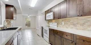Room in 2 Bedroom Home at Timber Brush Trl Room in 2 Bedroom Home at Timber Brush Trl Gallery 1