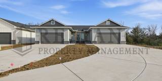 5240 North Pinecrest Court Gallery 2