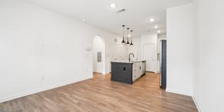 Colina Hillside Gallery 101