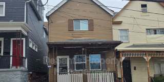 212 Kenmawr Avenue Gallery 1