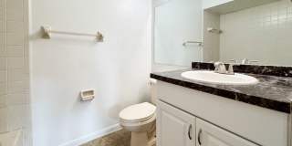 Tamarind - Renovated 2 Bedroom 2 Bath Condominium Gallery 13
