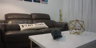 810 7th St Gallery 2