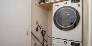 Huge 4 bed 2 bath townhouse near Northeastern with a move in special! Gallery 23