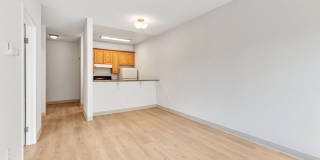 1202 E Pine Street Gallery 9