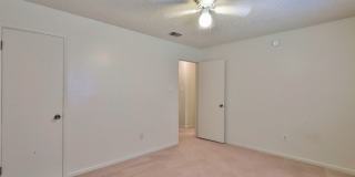 3/2/2 DUPLEX near ACU! Gallery 8