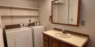 2 Bedroom Eagle River Townhome! Gallery 8