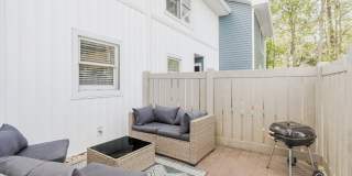 The Alden Townes Gallery 9