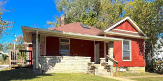 **August 2027** Amazing Downtown Location Near IU!! Spacious 5 Bed, 2 Bath House with a Backyard!! Gallery 1